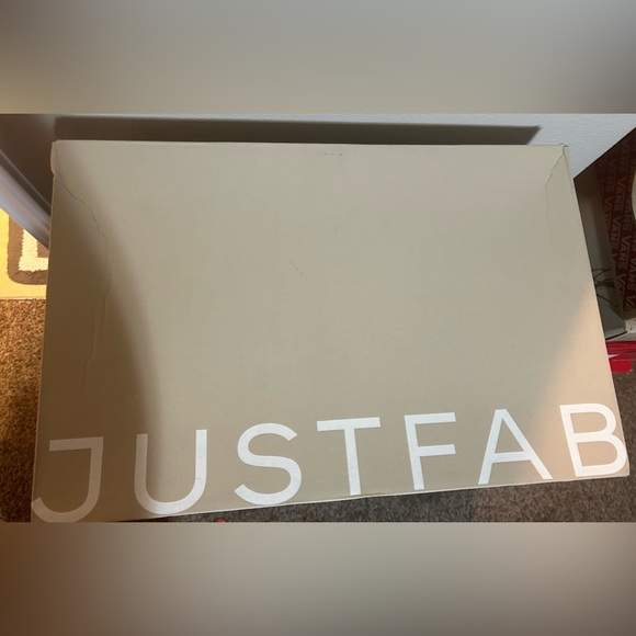 Barely used Just fab Bone color tall black rubber bottom boots- size 8 - Picture 13 of 16